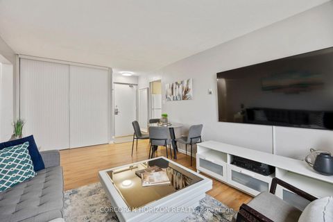 Photo 7 at PH4 - 725 Don Mills Road, Flemingdon Park, Toronto