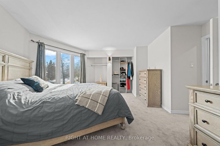 Photo 21 at 7027 Estoril Road, Meadowvale, Mississauga