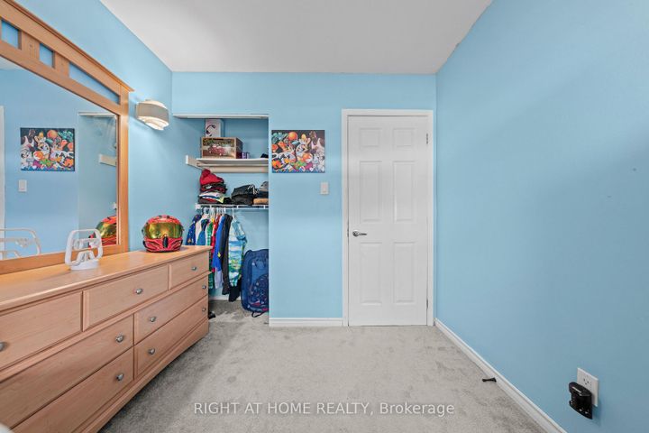 Photo 26 at 7027 Estoril Road, Meadowvale, Mississauga