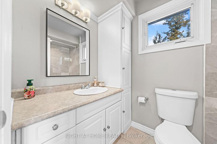 Photo 27 at 7027 Estoril Road, Meadowvale, Mississauga