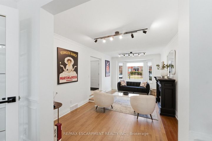 Photo 5 at 138 Miller Drive, Ancaster, Hamilton