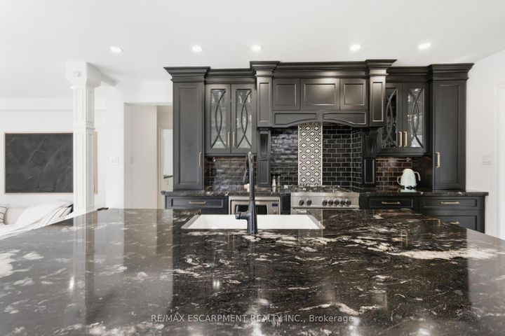 Photo 10 at 138 Miller Drive, Ancaster, Hamilton