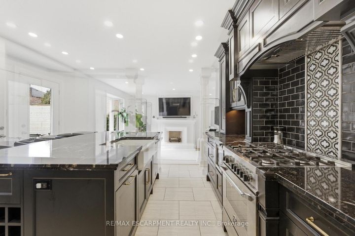 Photo 13 at 138 Miller Drive, Ancaster, Hamilton