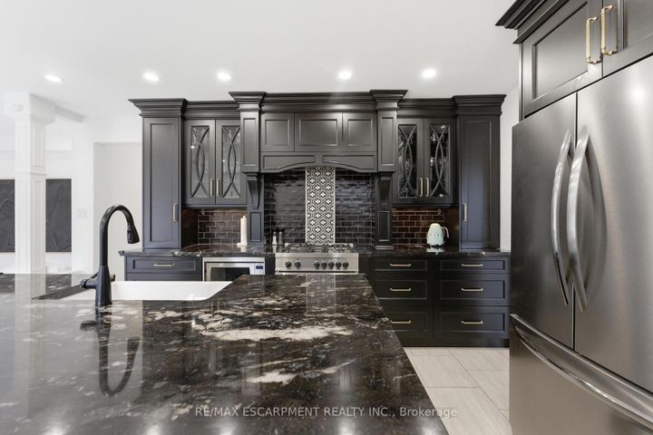 Photo 15 at 138 Miller Drive, Ancaster, Hamilton