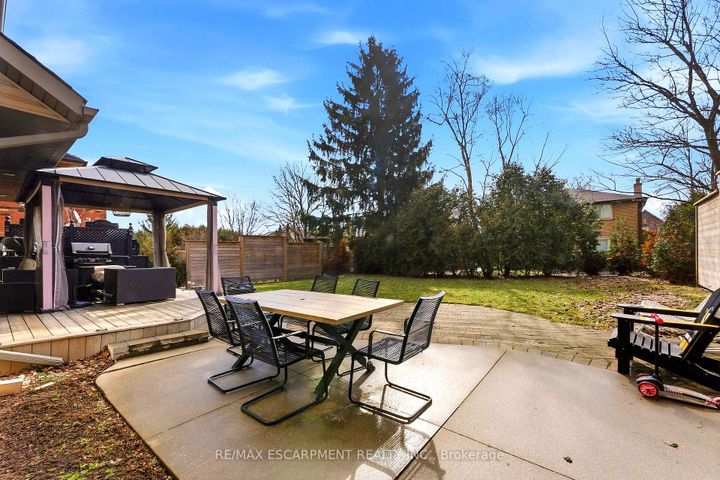 Photo 43 at 138 Miller Drive, Ancaster, Hamilton