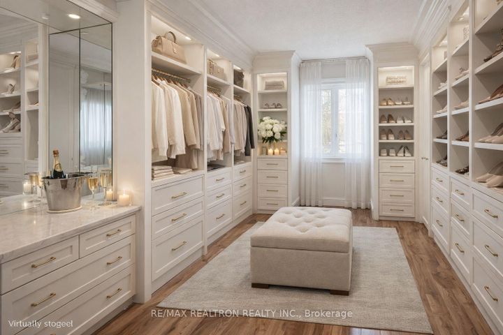 Photo 15 at 406 Weldrick Road E, Bayview Hill, Richmond Hill