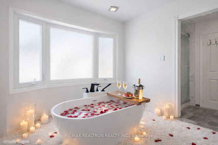 Photo 17 at 406 Weldrick Road E, Bayview Hill, Richmond Hill