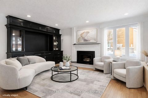 Photo 12 at 406 Weldrick Road E, Bayview Hill, Richmond Hill