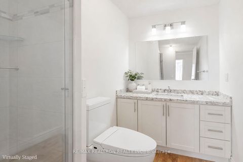 Photo 24 at 406 Weldrick Road E, Bayview Hill, Richmond Hill