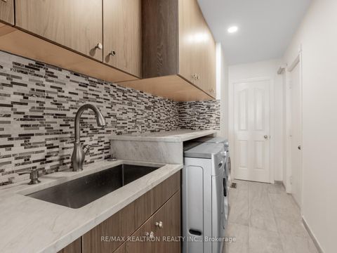 Photo 25 at 406 Weldrick Road E, Bayview Hill, Richmond Hill