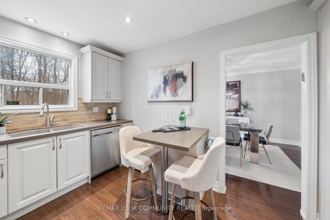 Photo 11 at 19 Newbury Lane, Westgate, Toronto