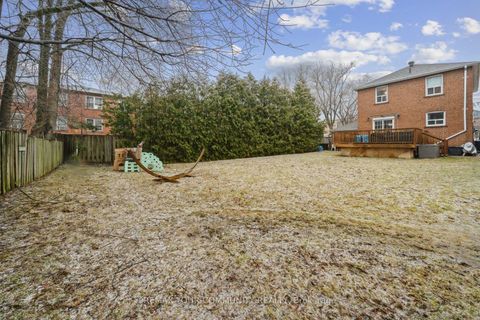 Photo 35 at 19 Newbury Lane, Westgate, Toronto