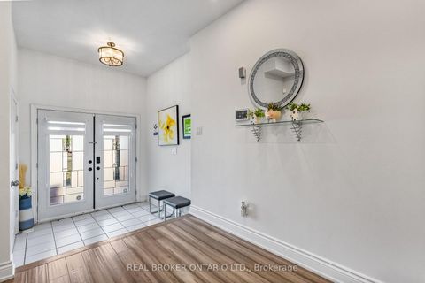 Photo 5 at 32B Cedar Drive, Scarborough Village, Toronto