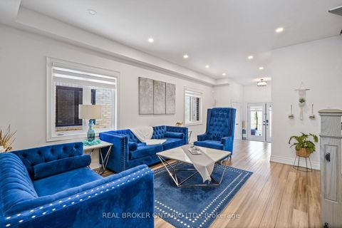 Photo 6 at 32B Cedar Drive, Scarborough Village, Toronto