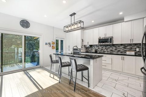 Photo 10 at 32B Cedar Drive, Scarborough Village, Toronto