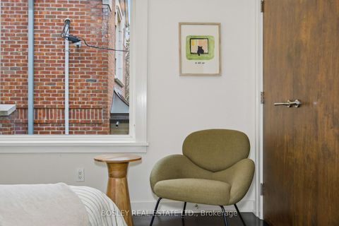 Photo 26 at 18 Coldstream Avenue, Lawrence Park South, Toronto