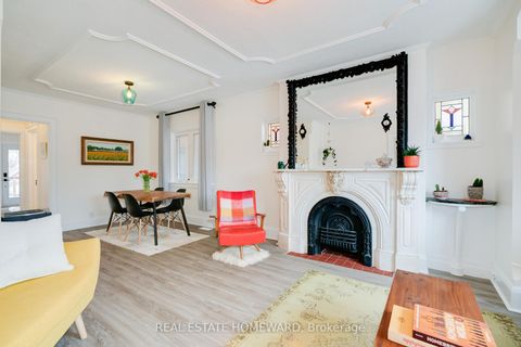 Photo 3 at 30 Ronald Avenue, Belgravia, Toronto