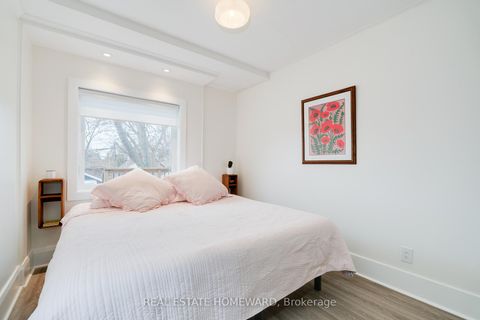 Photo 15 at 30 Ronald Avenue, Belgravia, Toronto