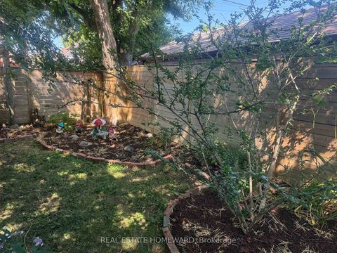 Photo 39 at 30 Ronald Avenue, Belgravia, Toronto