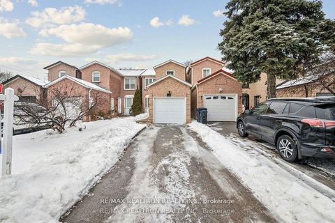 Photo 3 at 77 Mansewood Gardens, West Hill, Toronto