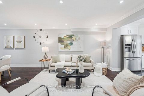 Photo 14 at 77 Mansewood Gardens, West Hill, Toronto