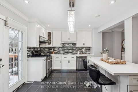 Photo 20 at 77 Mansewood Gardens, West Hill, Toronto