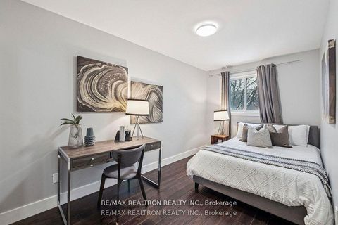 Photo 38 at 77 Mansewood Gardens, West Hill, Toronto