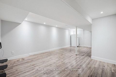 Photo 40 at 77 Mansewood Gardens, West Hill, Toronto