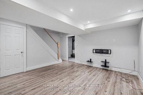 Photo 43 at 77 Mansewood Gardens, West Hill, Toronto