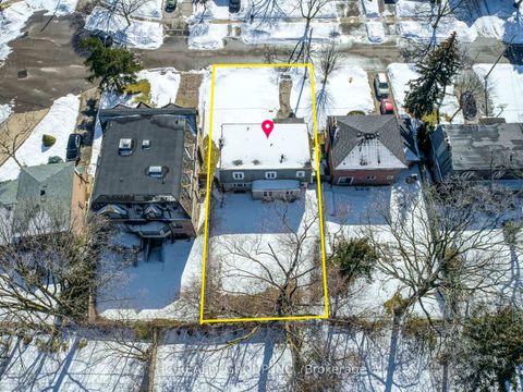 Photo 7 at 10 Waring Court, Willowdale East, Toronto