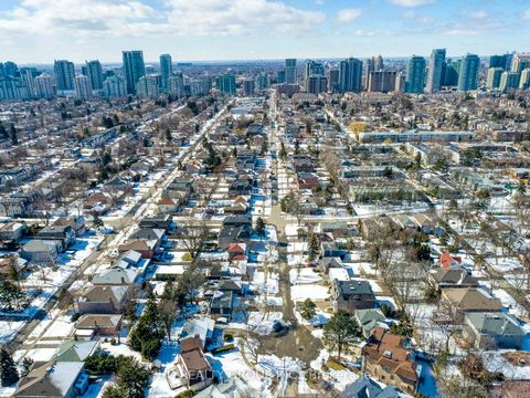 Photo 12 at 10 Waring Court, Willowdale East, Toronto