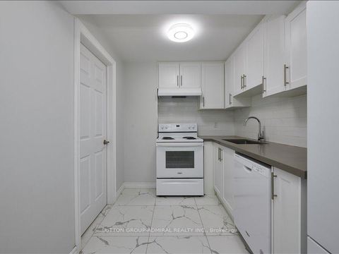 Photo 13 at 64 Copeman Crescent, Painswick North, Barrie