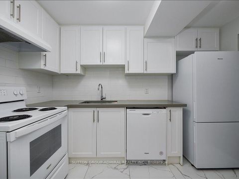 Photo 14 at 64 Copeman Crescent, Painswick North, Barrie