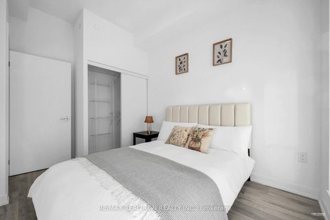 Photo 12 at N643 - 7 Golden Lion Heights, Willowdale East, Toronto