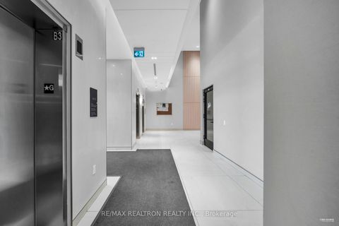 Photo 14 at N643 - 7 Golden Lion Heights, Willowdale East, Toronto