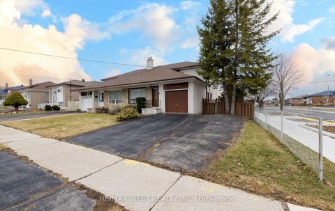 Photo 0 at 61 Stilecroft Drive, York University Heights, Toronto