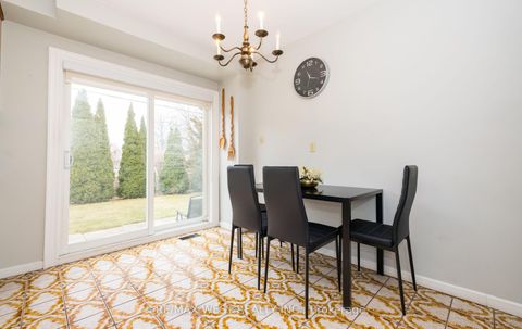 Photo 13 at 61 Stilecroft Drive, York University Heights, Toronto