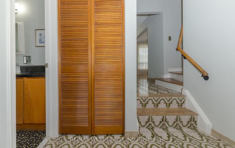 Photo 19 at 61 Stilecroft Drive, York University Heights, Toronto