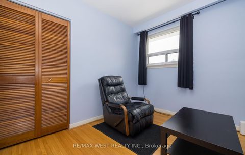 Photo 25 at 61 Stilecroft Drive, York University Heights, Toronto