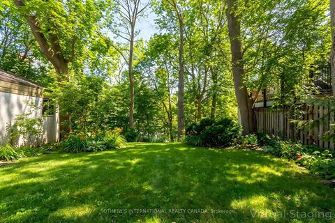 Photo 42 at 16 Rose Park Crescent, Moore Park, Toronto