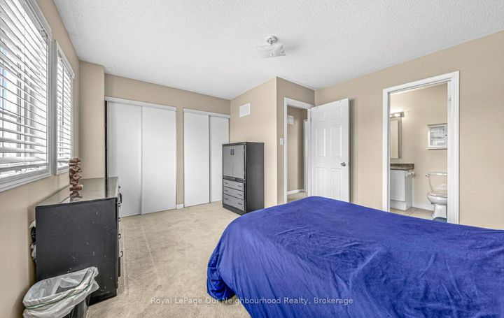 Photo 12 at 1581 Sarasota Crescent, Samac, Oshawa