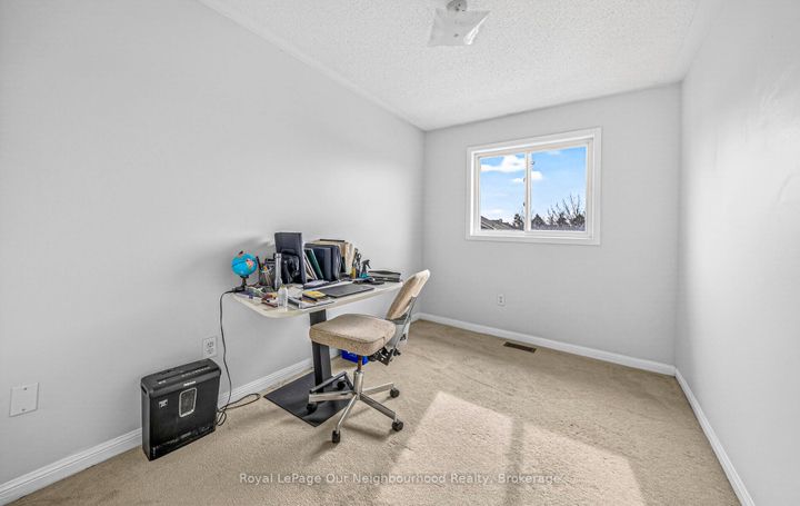 Photo 19 at 1581 Sarasota Crescent, Samac, Oshawa