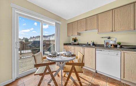 Photo 10 at 1581 Sarasota Crescent, Samac, Oshawa