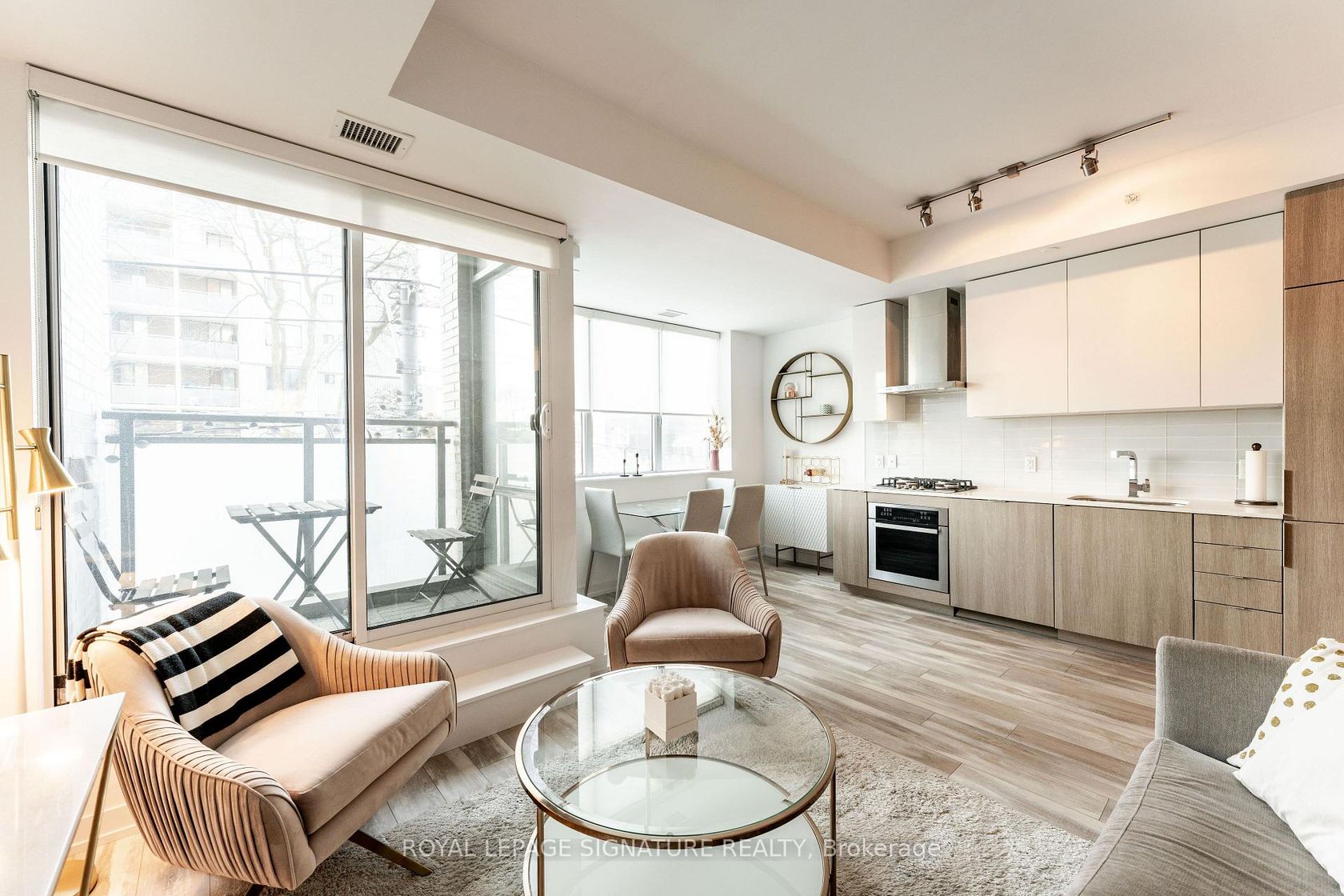 219 - 38 Howard Park Avenue, Roncesvalles, Toronto 