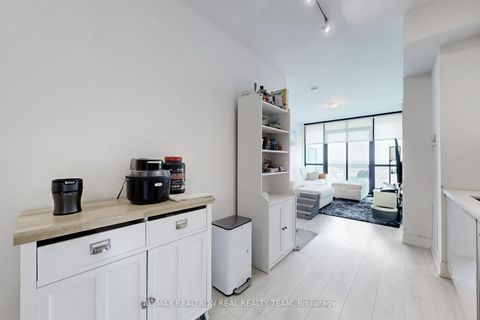 Photo 17 at 2505 - 2916 Highway 7 Road, Concord, Vaughan