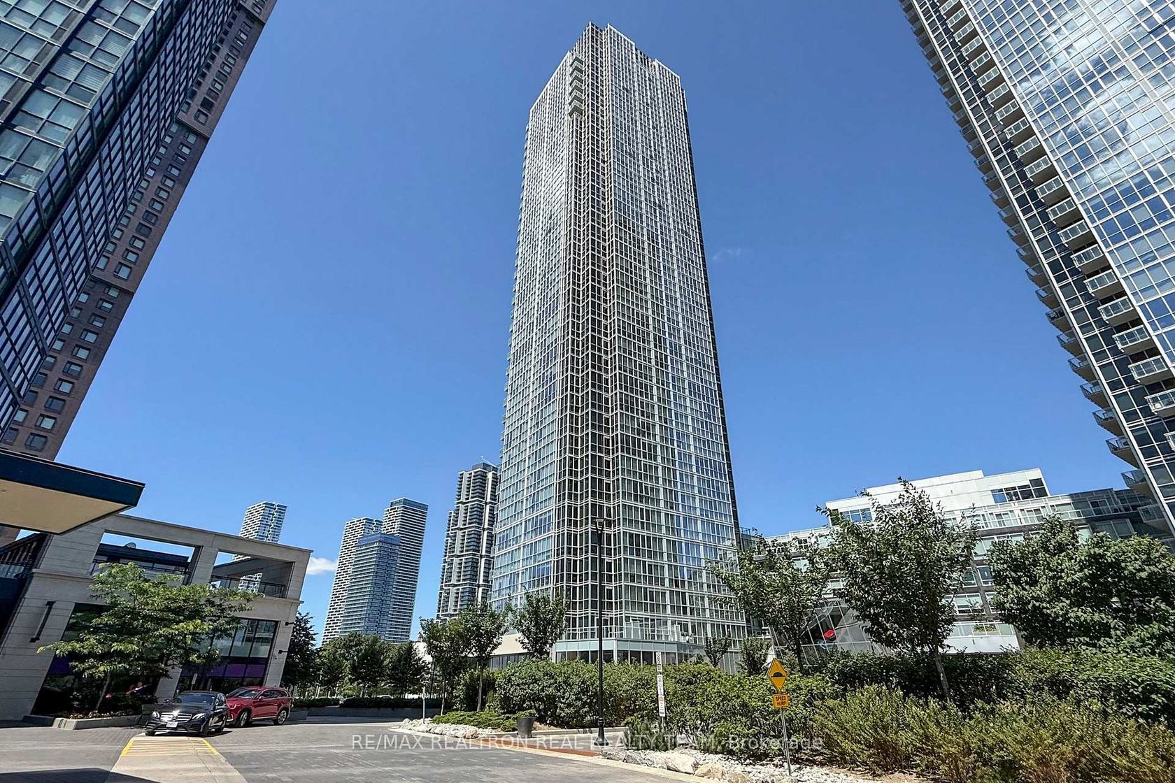 2505 - 2916 Highway 7 Road, Concord, Vaughan by Loree Meneguzzi Real Estate 2505 - 2916 Highway 7 Road, Concord, Vaughan