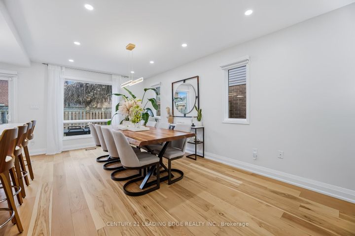 Photo 8 at 923 Redbird Crescent, Liverpool, Pickering