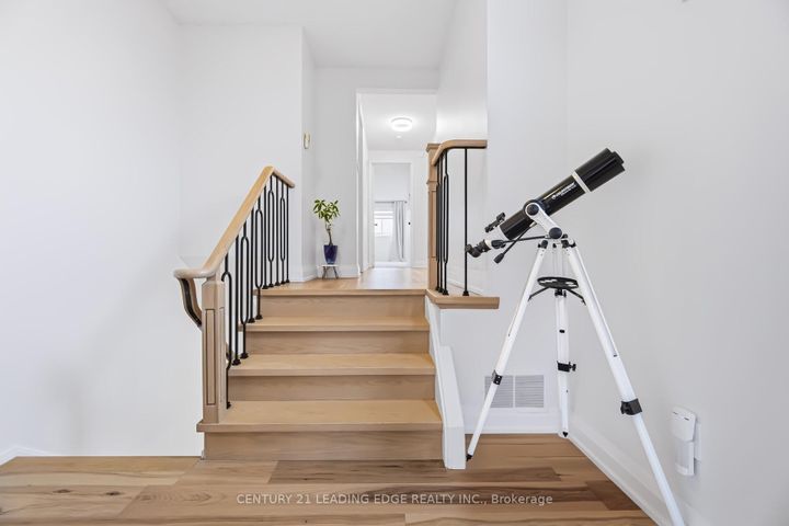 Photo 20 at 923 Redbird Crescent, Liverpool, Pickering