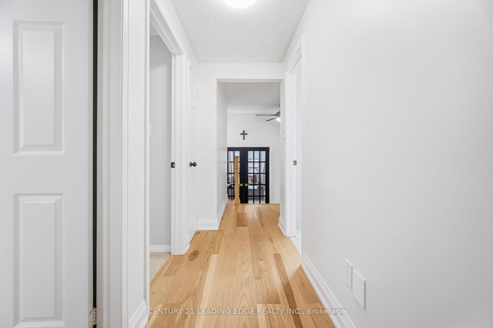 Photo 21 at 923 Redbird Crescent, Liverpool, Pickering