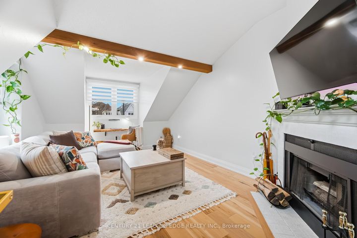 Photo 22 at 923 Redbird Crescent, Liverpool, Pickering